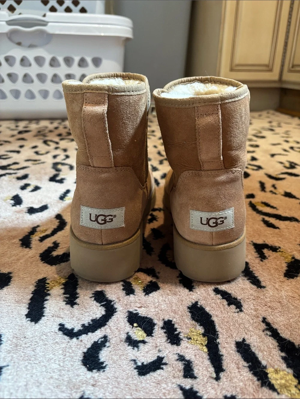 UGG short boots
